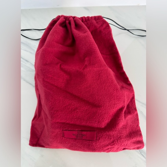 Valentino Pink Leather Gold Rockstud T-Strap Pumps Size 41 EU, 11 US - Picture 14 of 14